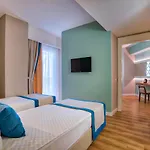 Hotell Crown Sunshine 5*