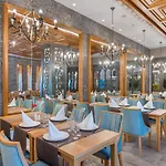 Crown Sunshine Hotell 5*