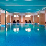 Crown Sunshine Hotell Side