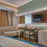 Crown Sunshine Hotell 5*