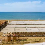 Hotell Crown Sunshine 5*