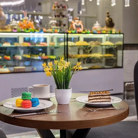 Crown Sunshine Hotel Side