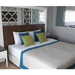 Crown Sunshine 5* Side