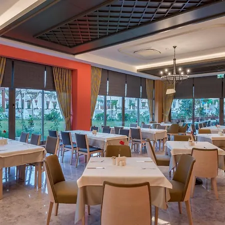 Hotel Crown Sunshine Side