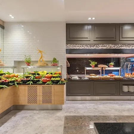 Crown Sunshine Hotel Sidé