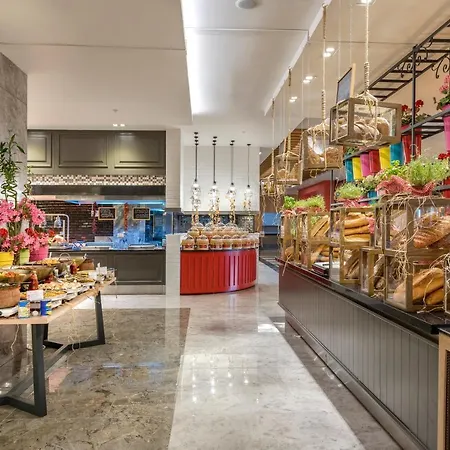 Crown Sunshine 5* Sidé