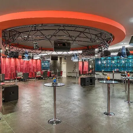 Crown Sunshine Hotel