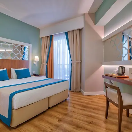 Szálloda Crown Sunshine Side