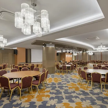 Szálloda Crown Sunshine 5*