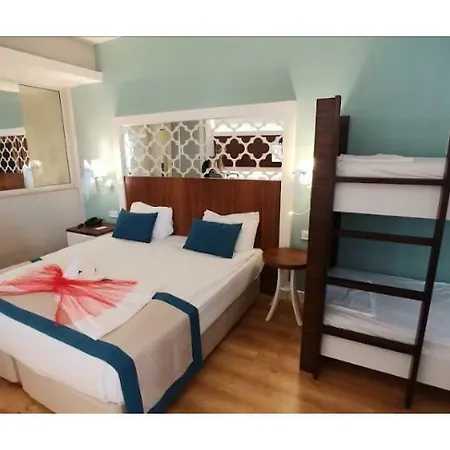 Crown Sunshine Szálloda 5*