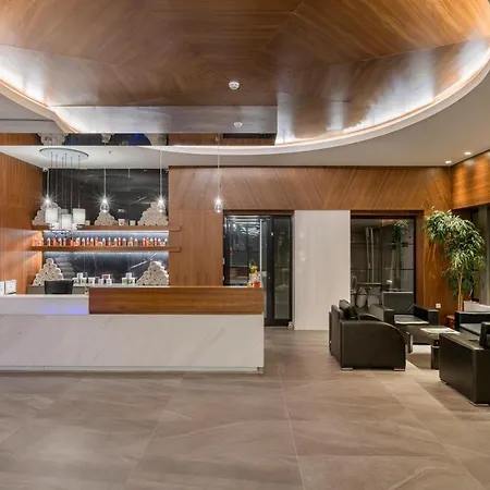 Crown Sunshine 5* Σιντέ