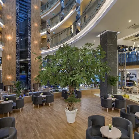 Ξενοδοχείο Crown Sunshine 5*