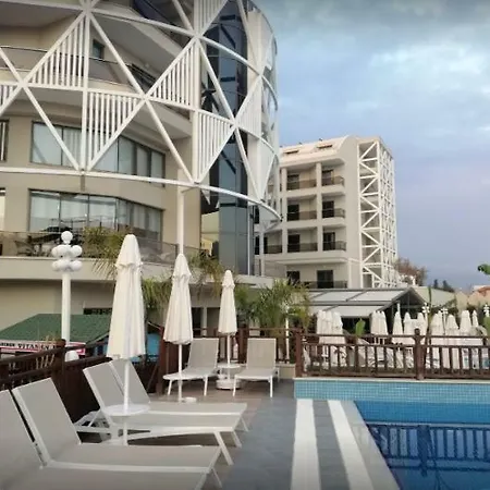 Crown Sunshine Ξενοδοχείο 5*