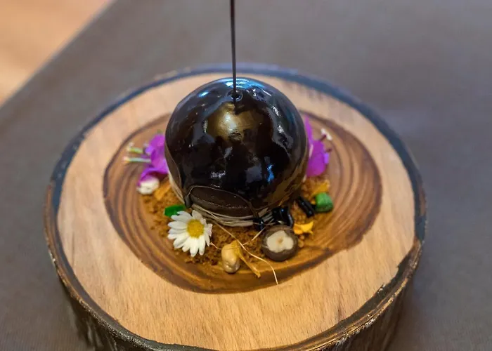 Hotel Crown Sunshine Side