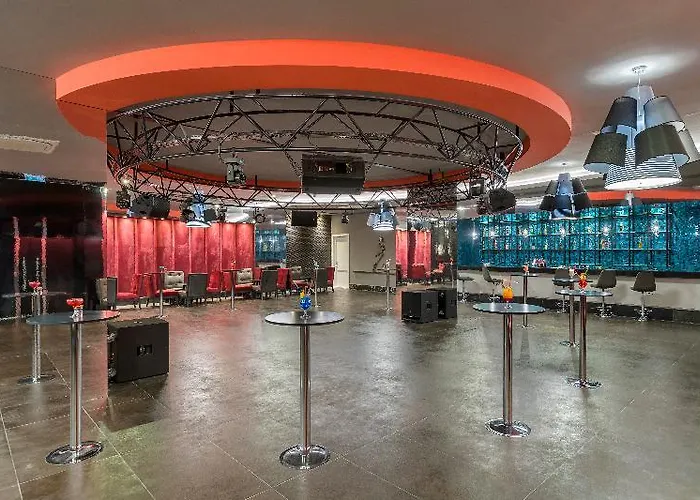 Crown Sunshine Hotel